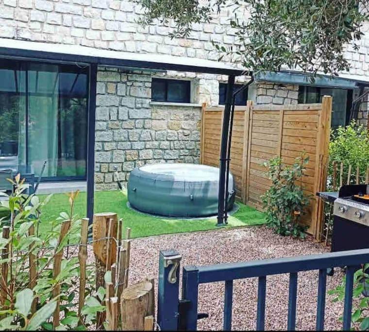 N7 Maison T2 Climatise Avec Jacuzzi Prive