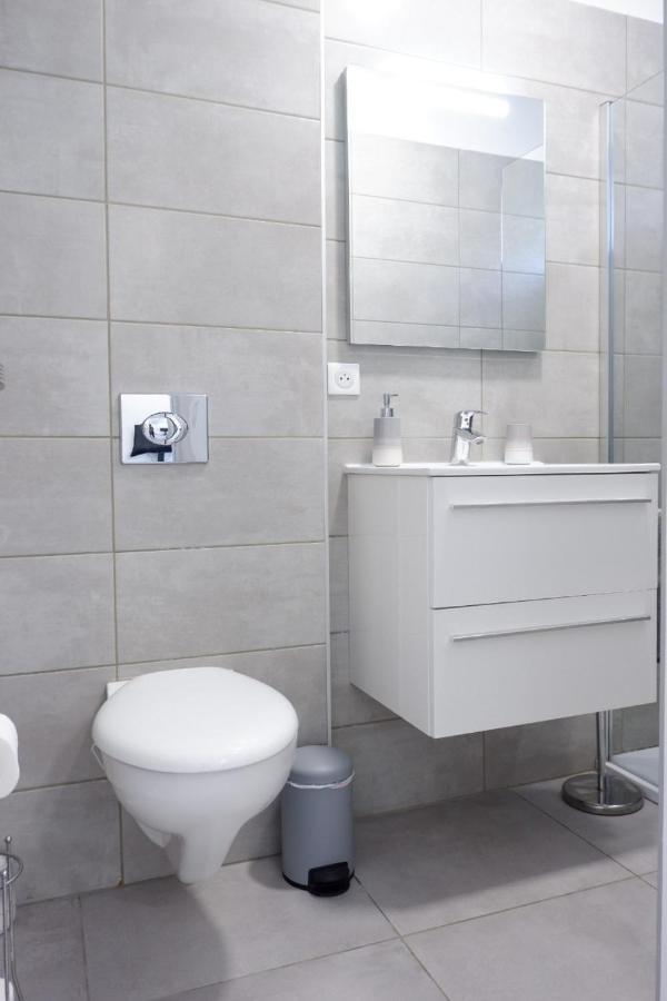 N7 Maison T2 Climatise Avec Jacuzzi Prive *